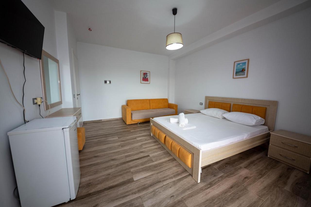 Villa Rondo Himarë Exterior foto
