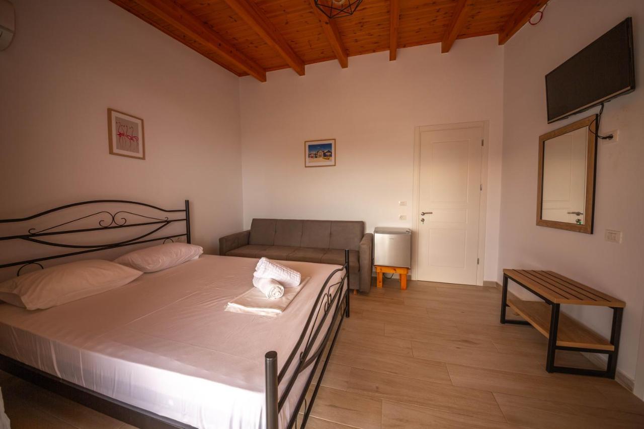 Villa Rondo Himarë Exterior foto