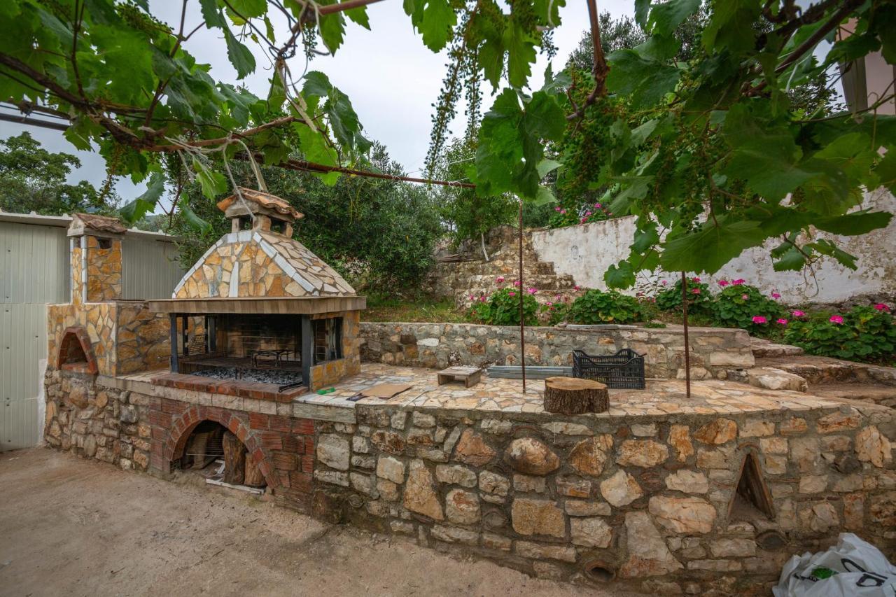 Villa Rondo Himarë Exterior foto