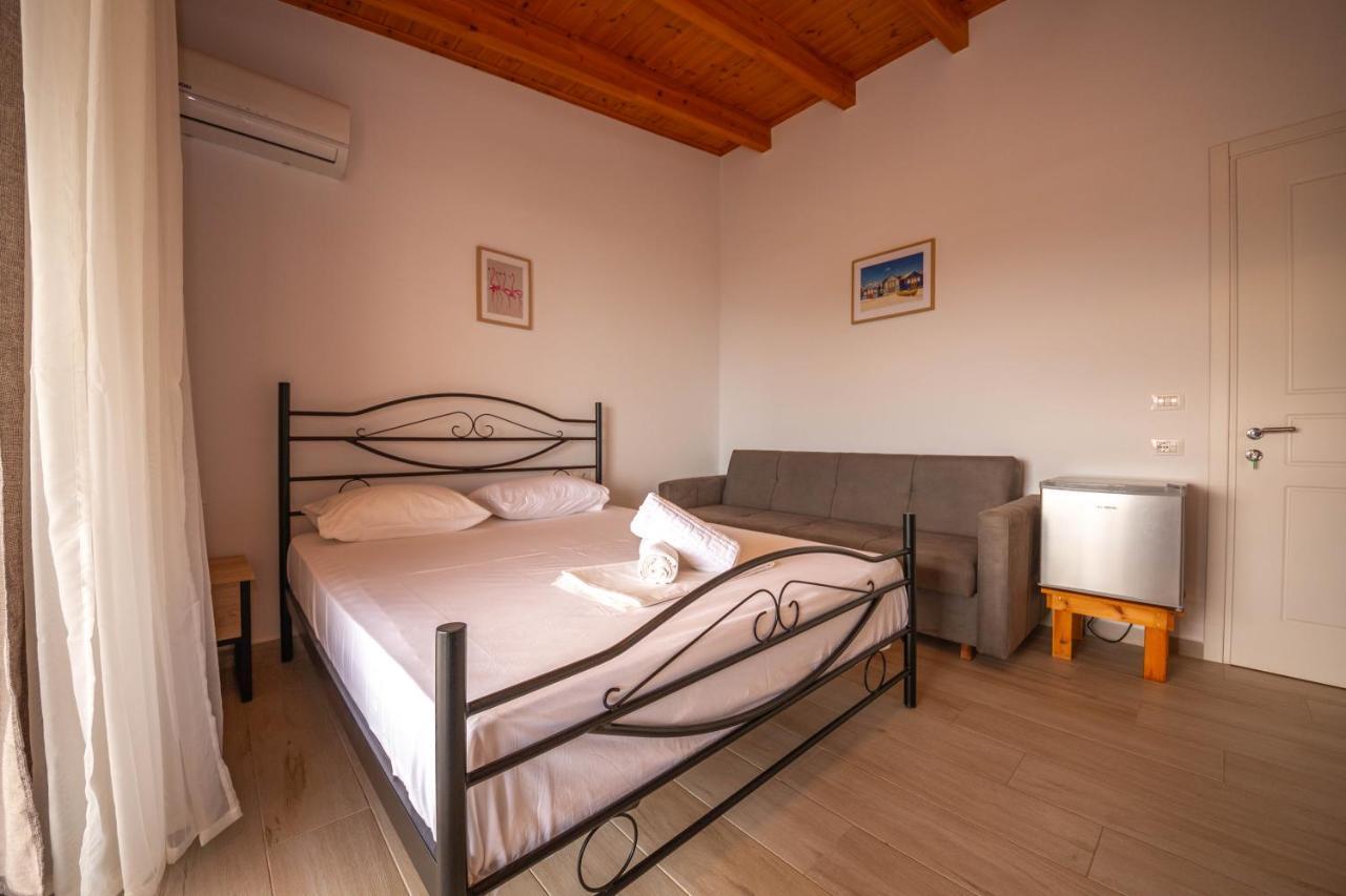 Villa Rondo Himarë Exterior foto