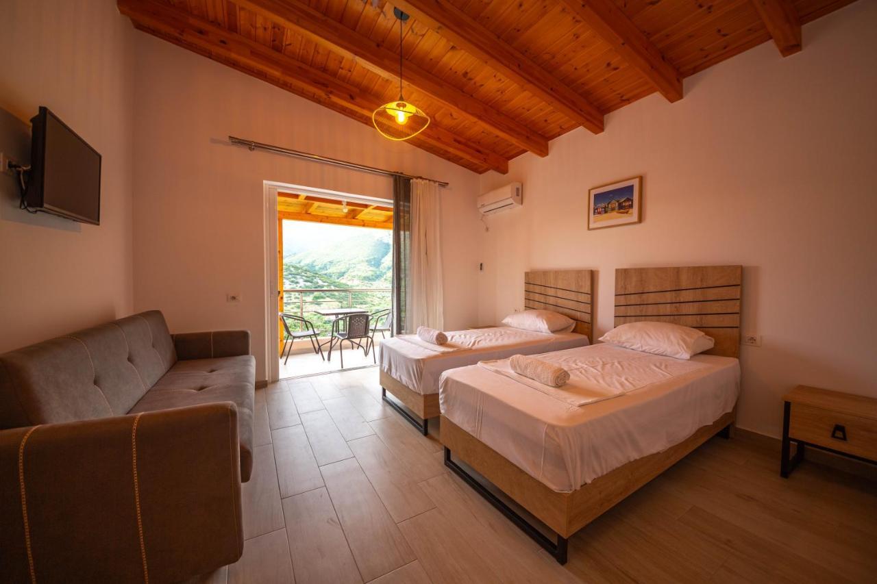 Villa Rondo Himarë Exterior foto