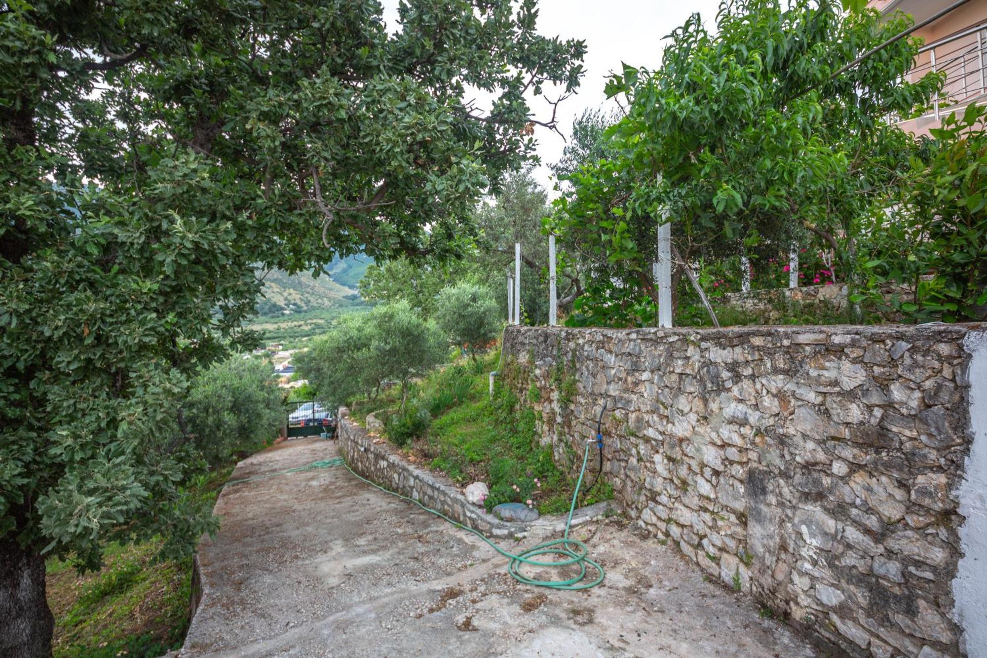 Villa Rondo Himarë Exterior foto